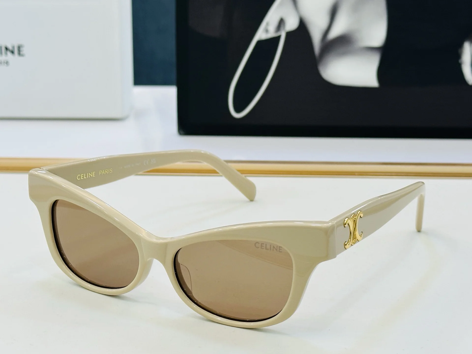 CELINE Sunglasses A3510072250 - Image 5
