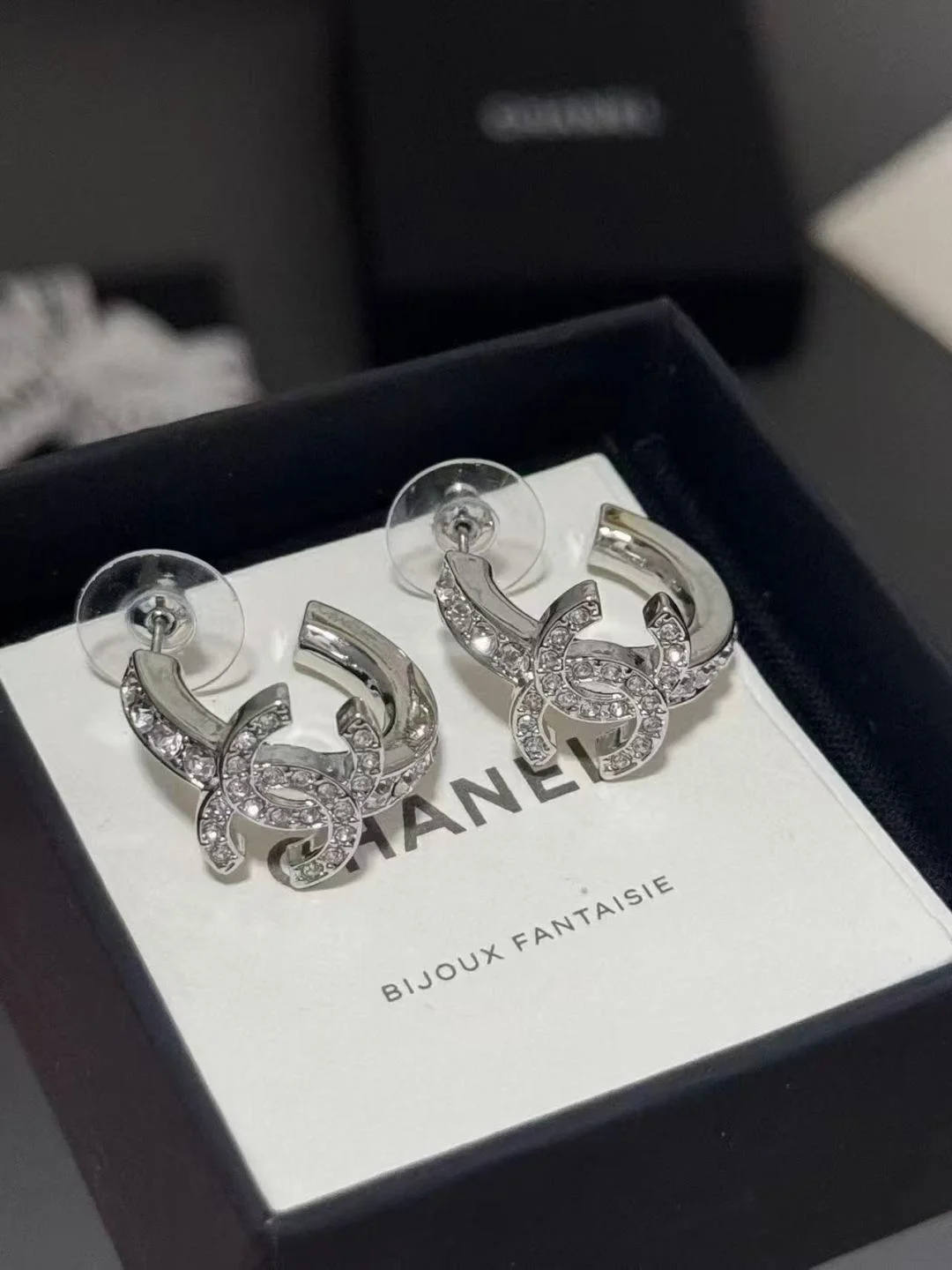 CHANEL Accessories Silver Diamond Silver-White One Size E010072034 - Image 2