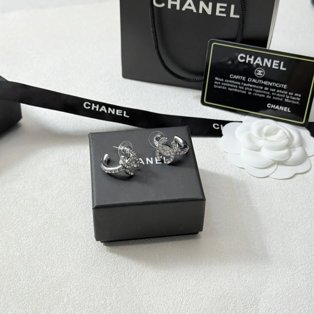 CHANEL Accessories Silver Diamond Silver-White One Size E010072034 - Image 5