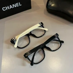 Alternative view of CHANEL Glasses G010073682