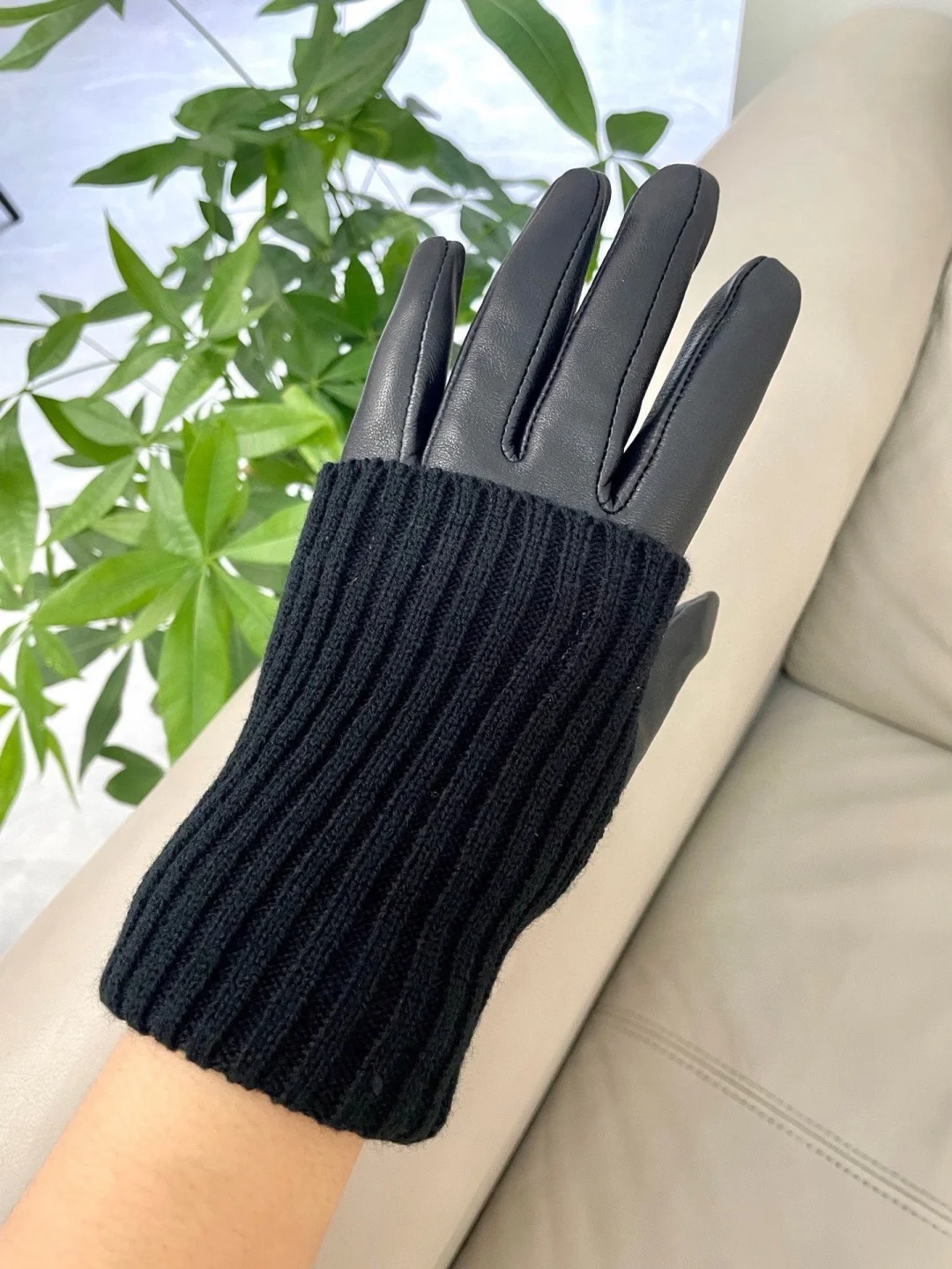 CHANEL Gloves Sheepskin Black L A1010071903 - Image 4