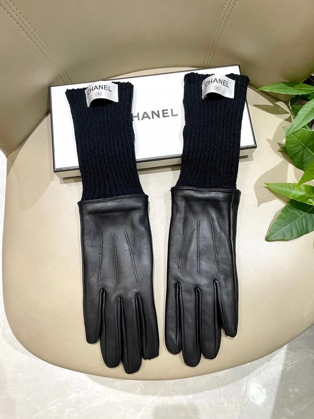 CHANEL Gloves Sheepskin Black L A1010071903 - Image 7