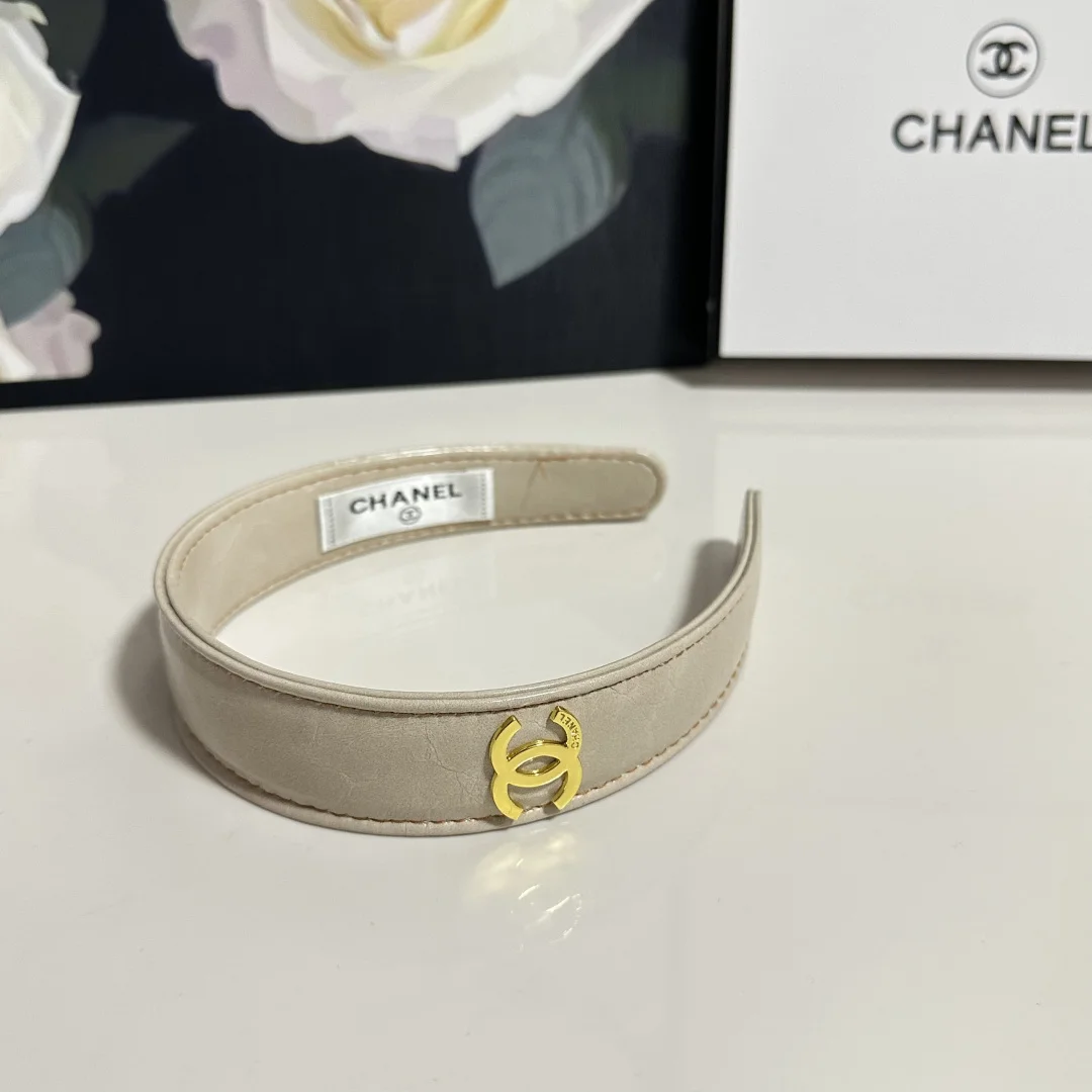 CHANEL Hair Accessories Cream-Gold D510071641 - Image 4