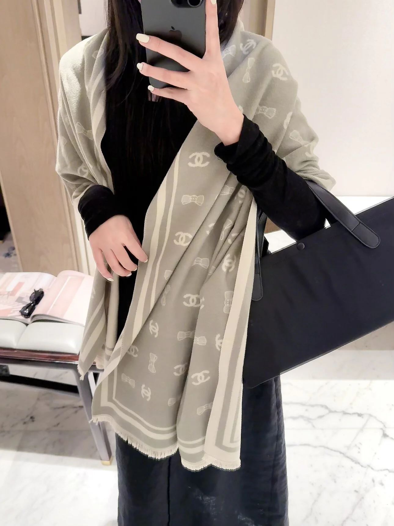 CHANEL Scarves Cashmere Beige-White 180X60CM D510070916 - Image 5