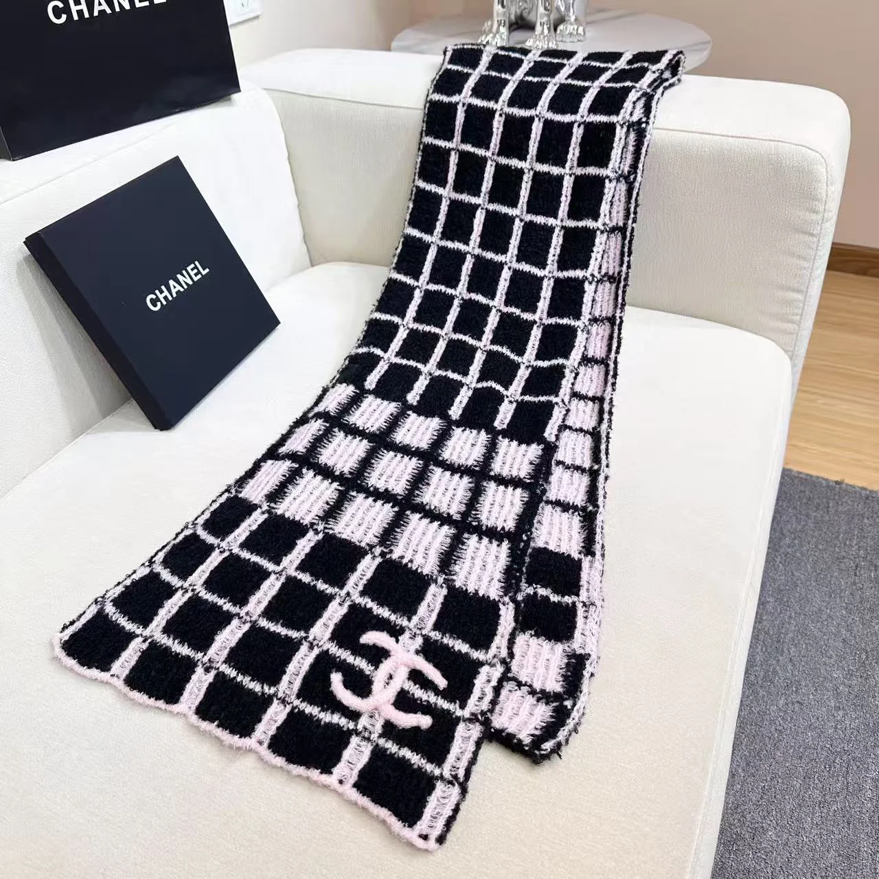 CHANEL Scarves Cashmere Black-Pink 30_180CM A1010072952 - Image 4