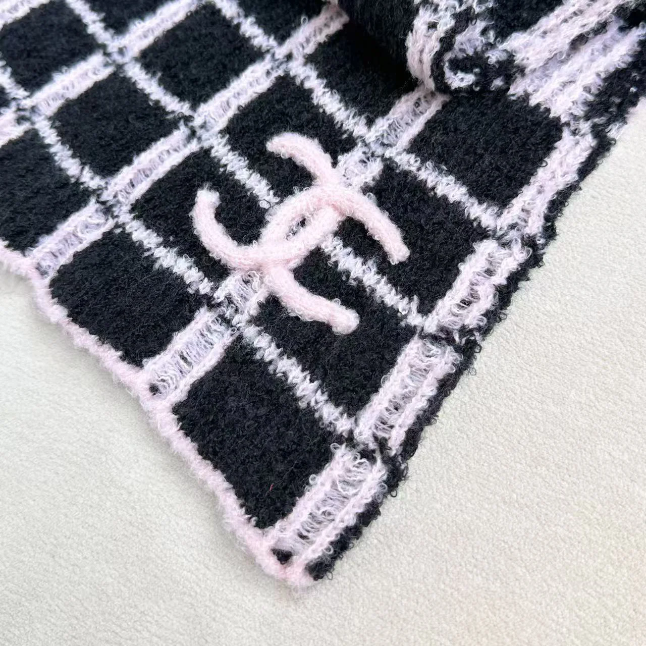 CHANEL Scarves Cashmere Black-Pink 30_180CM A1010072952 - Image 7