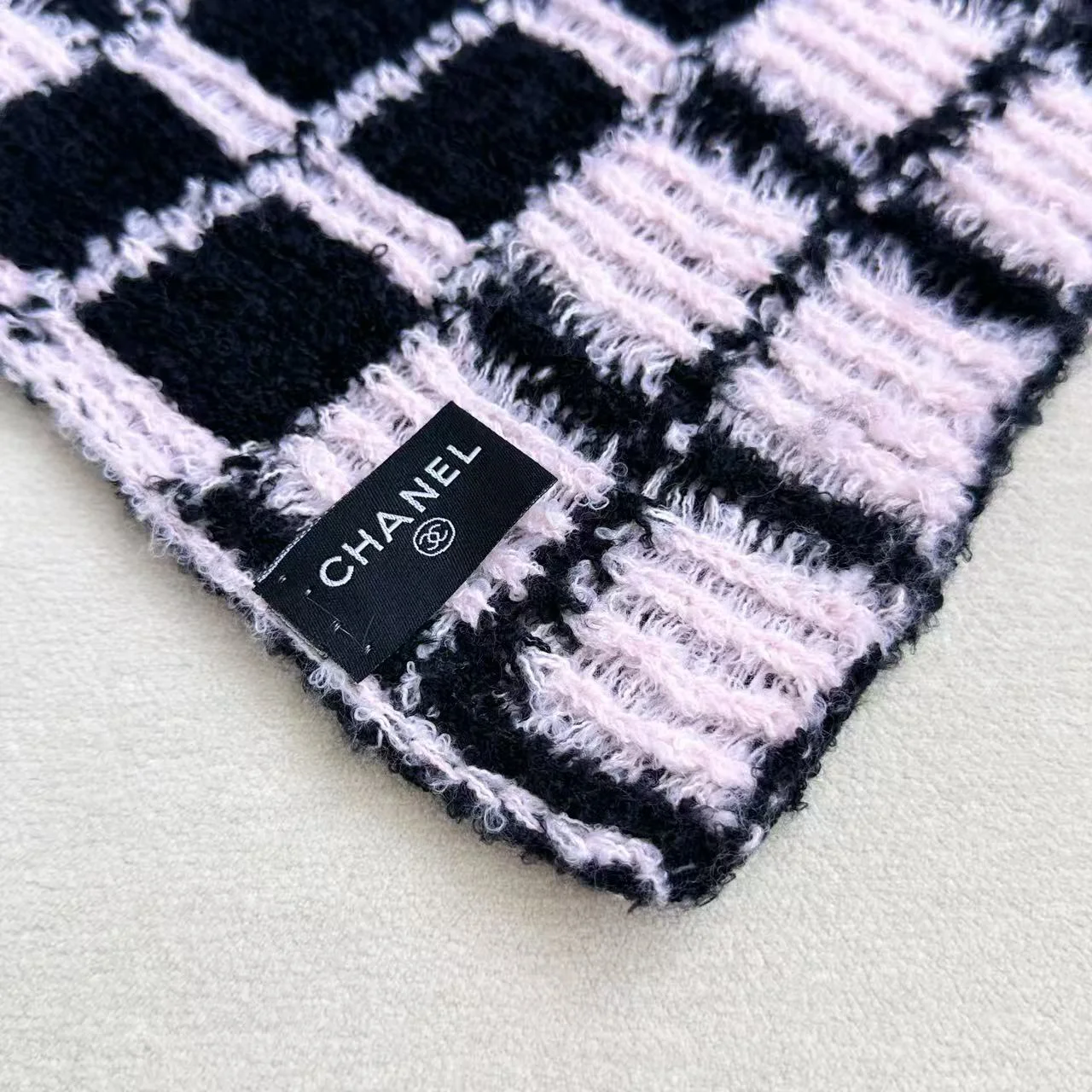 CHANEL Scarves Cashmere Black-Pink 30_180CM A1010072952 - Image 8