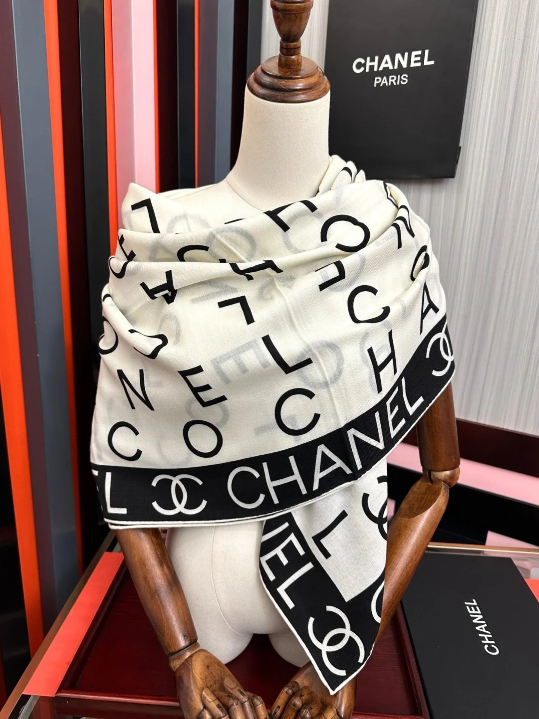 CHANEL Scarves Silk Cashmere Cream-Black 140X140 B0510073021 - Image 8