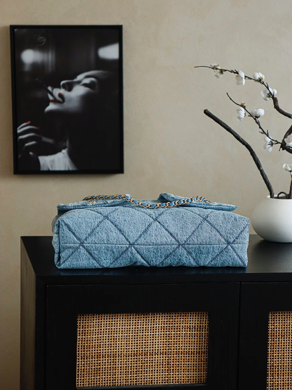 CHANEL Shoulder Bags Blue-Gold 26X38X11CM H8010060561 - Image 4