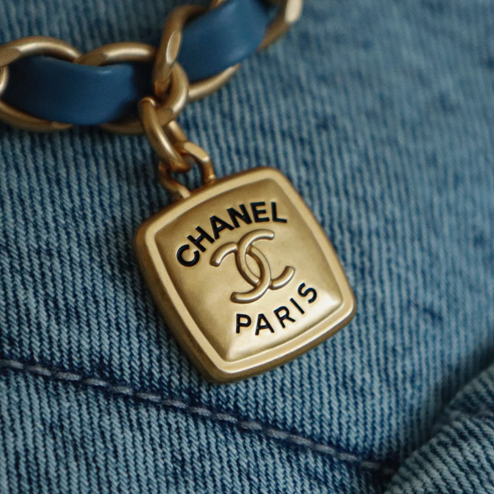 CHANEL Shoulder Bags Blue-Gold 26X38X11CM H8010060561 - Image 7