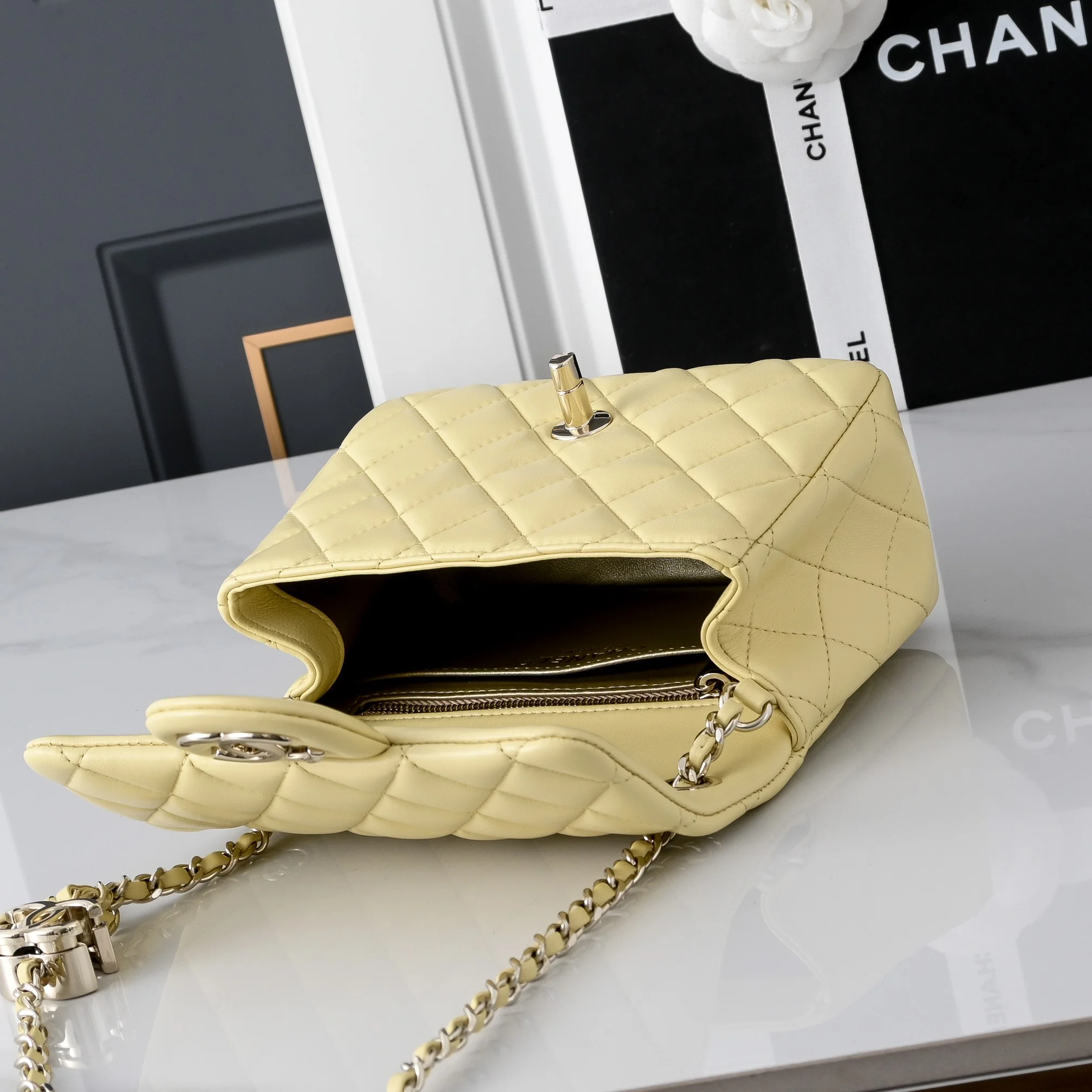 CHANEL Shoulder Bags Lambskin Leather Yellow-Silver 13X18X7CM G3010062238 - Image 7