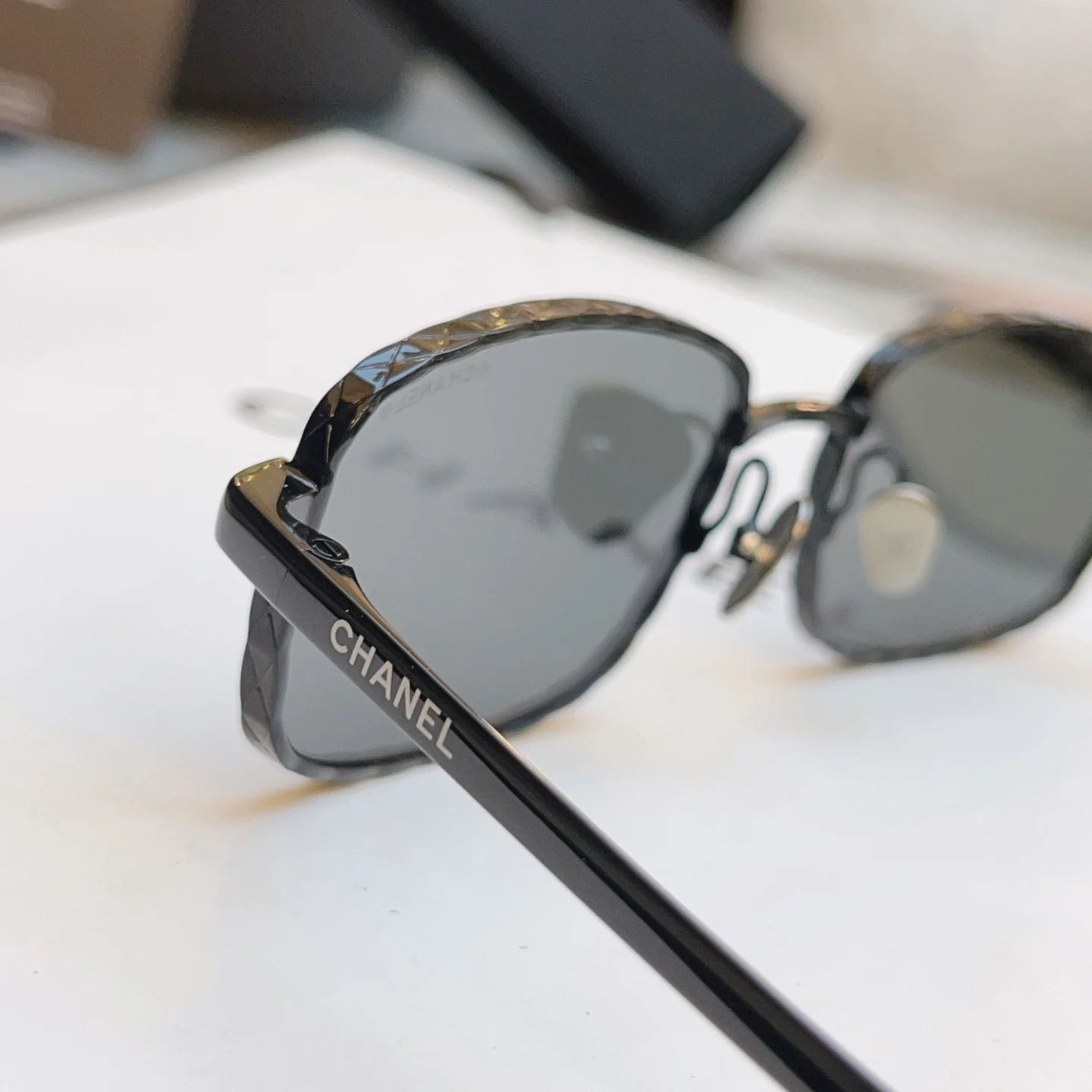 CHANEL Sunglasses A2510072580 - Image 6