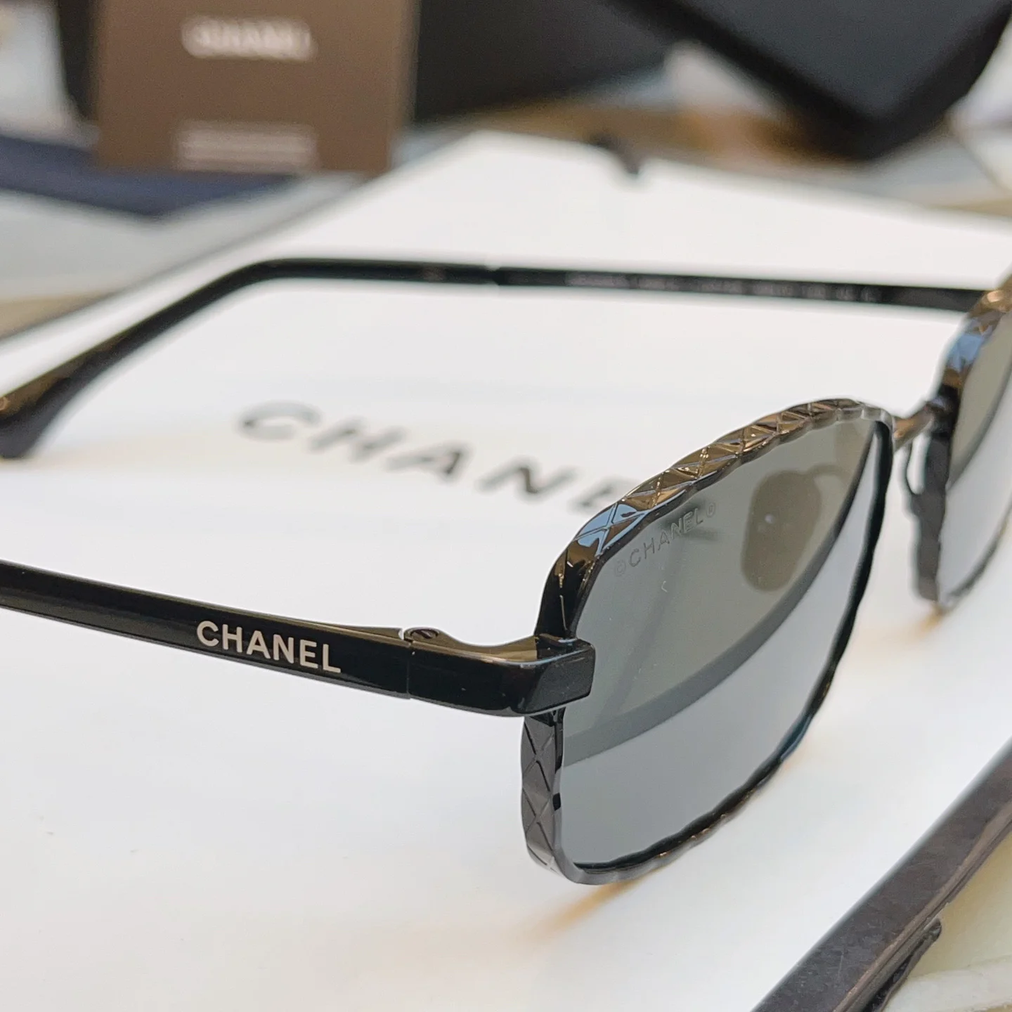 CHANEL Sunglasses A2510072580 - Image 8