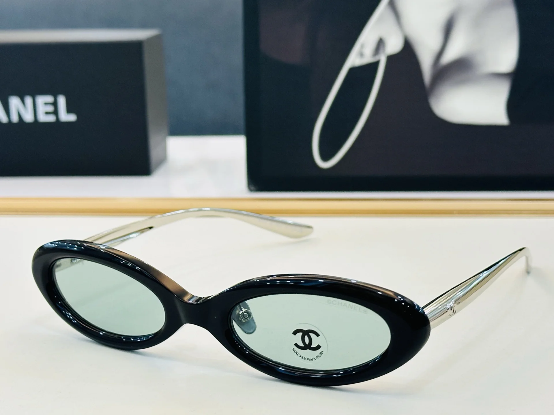 CHANEL Sunglasses A3510071804 - Image 2