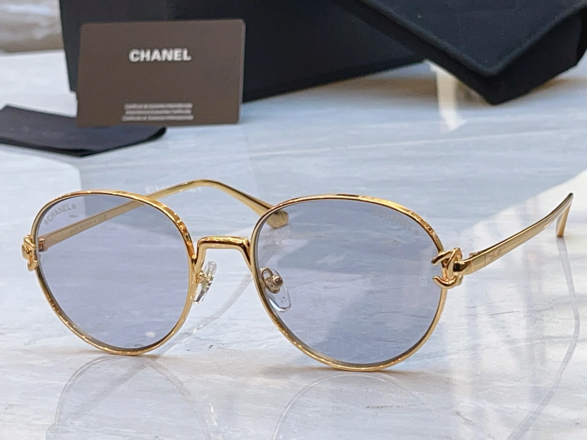 CHANEL Sunglasses A3510072735 - Image 3