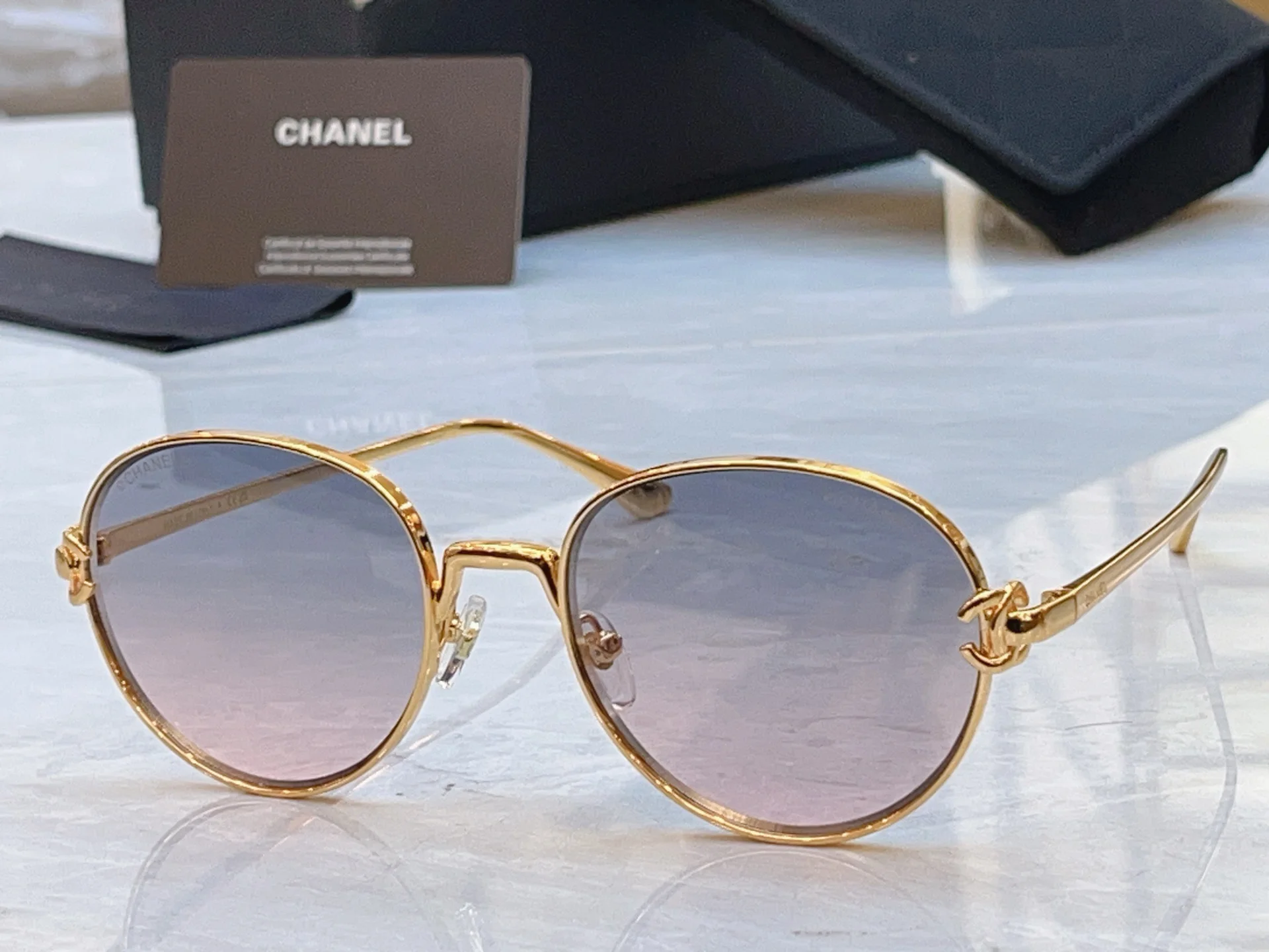 CHANEL Sunglasses A3510072735 - Image 5