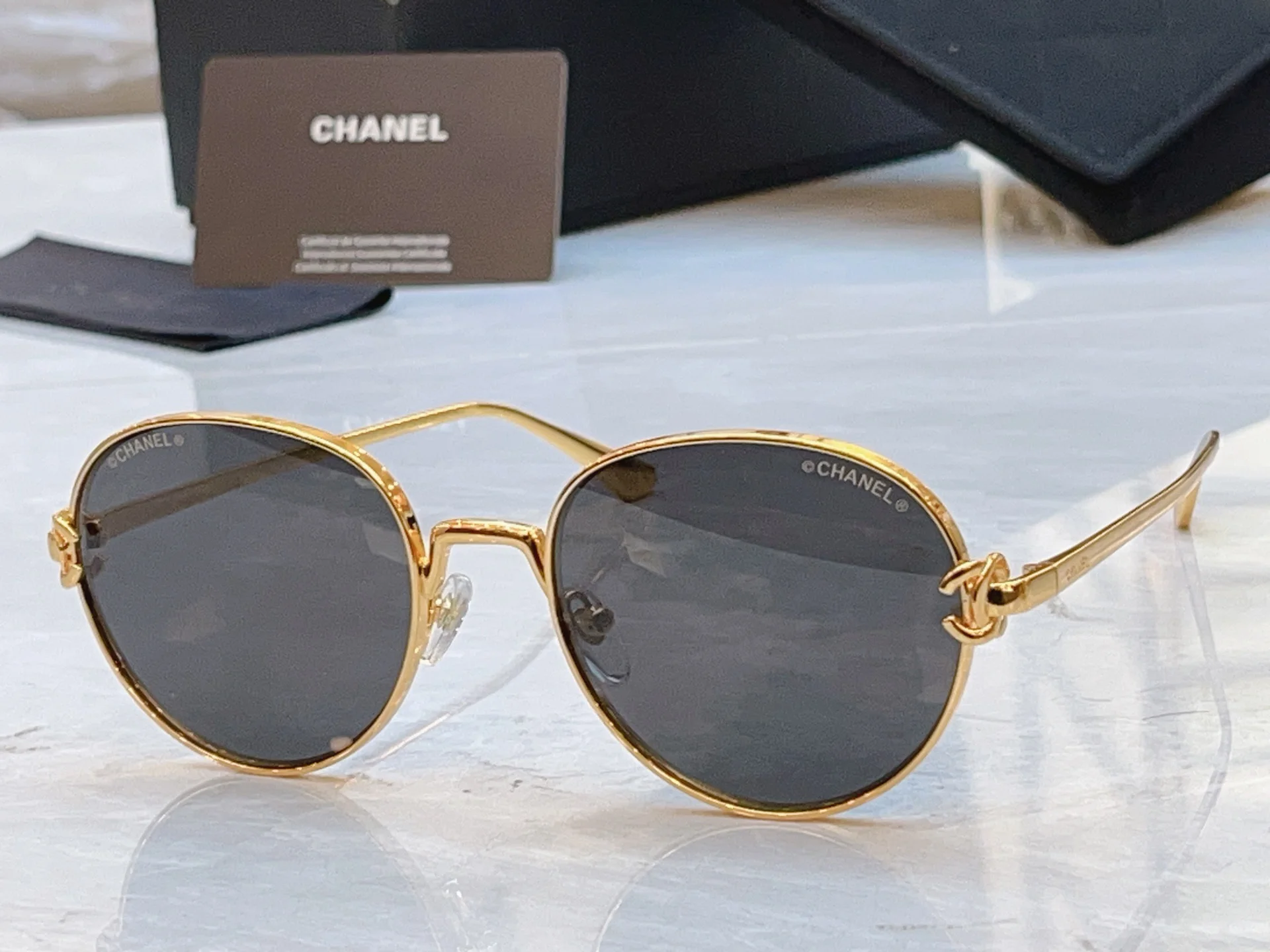 CHANEL Sunglasses A3510072735 - Image 6