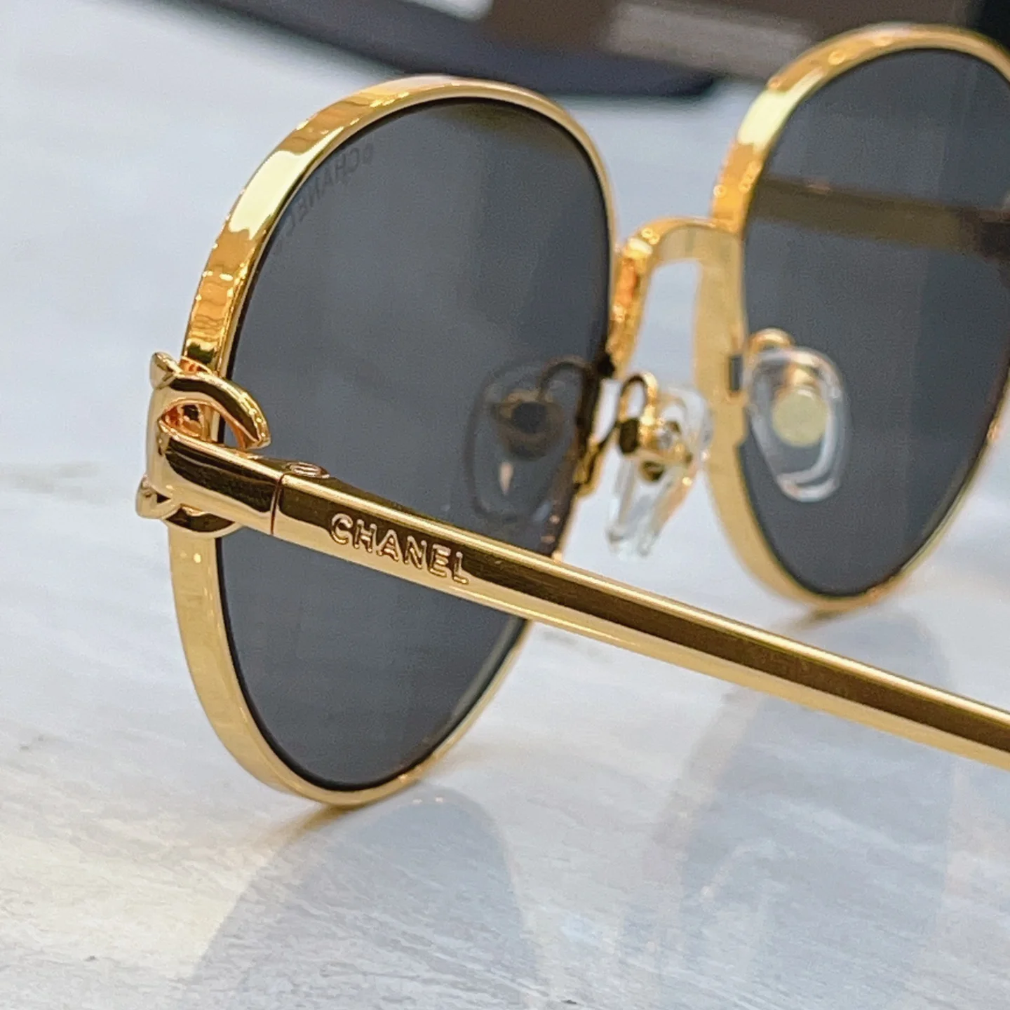 CHANEL Sunglasses A3510072735 - Image 9