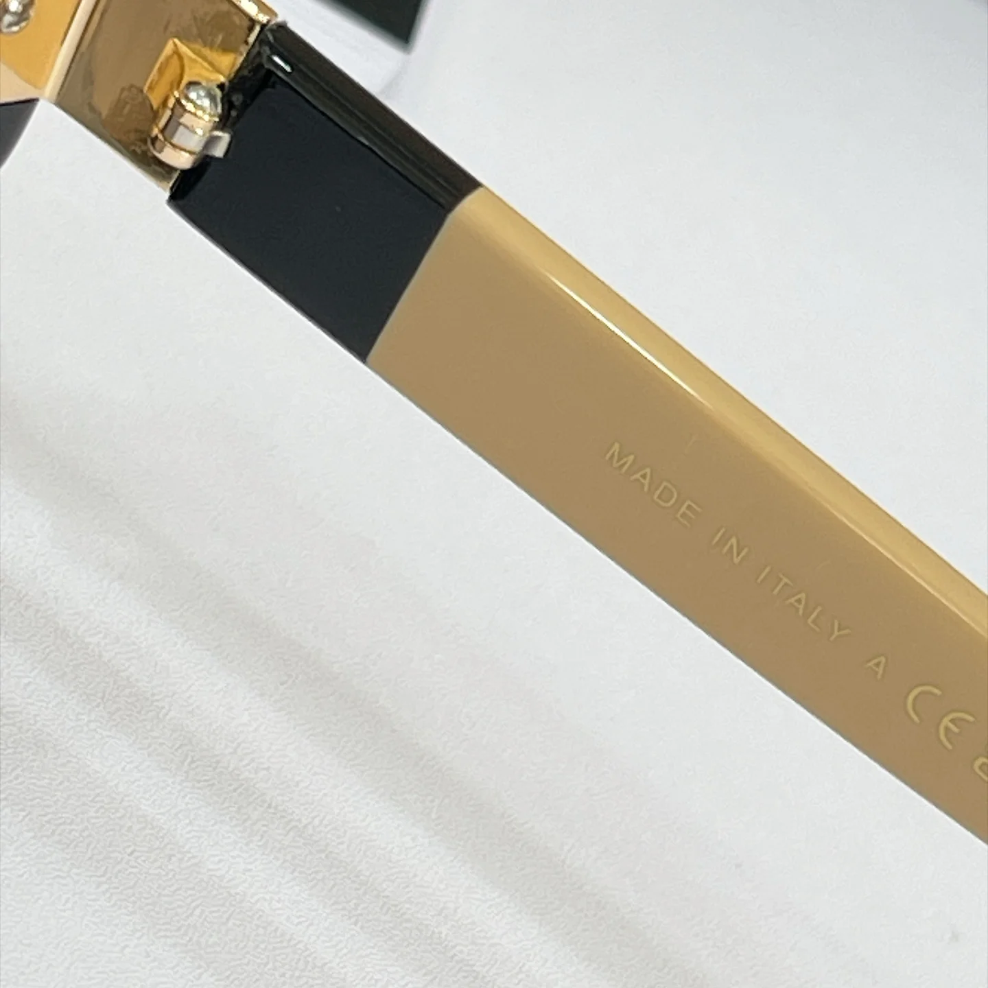 CHANEL Sunglasses A3510073228 - Image 9
