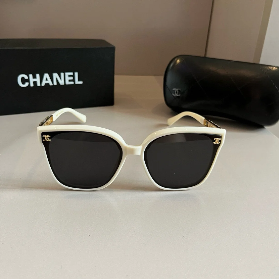 CHANEL Sunglasses G010073428 - Image 2
