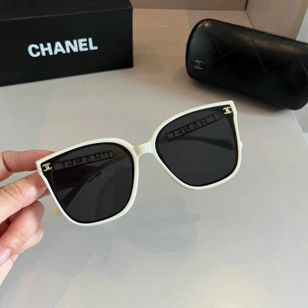 CHANEL Sunglasses G010073428 - Image 5
