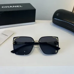 Alternative view of CHANEL Sunglasses H010073683