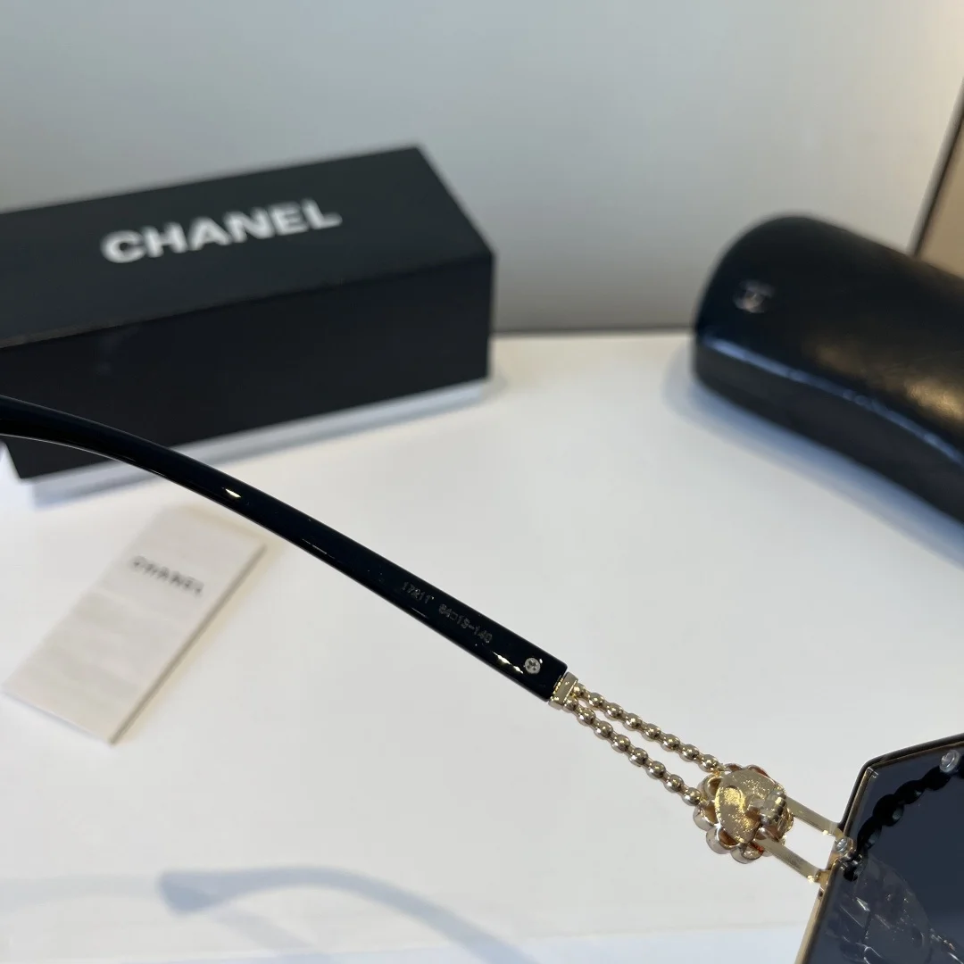 CHANEL Sunglasses H010073683 - Image 8