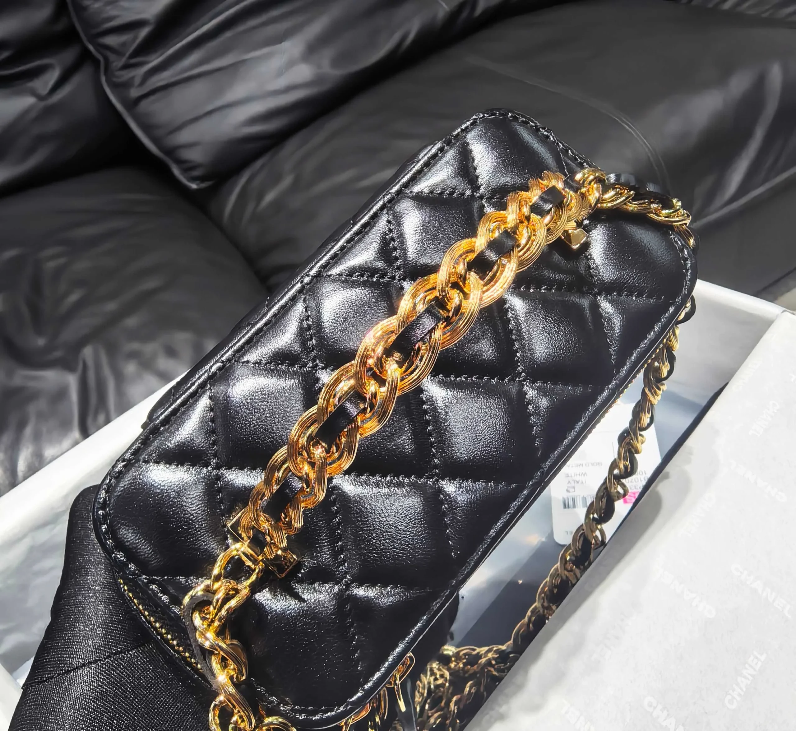 CHANEL Top Handle Bags Black-Gold 17X9.5X8CM F0010062268 - Image 7