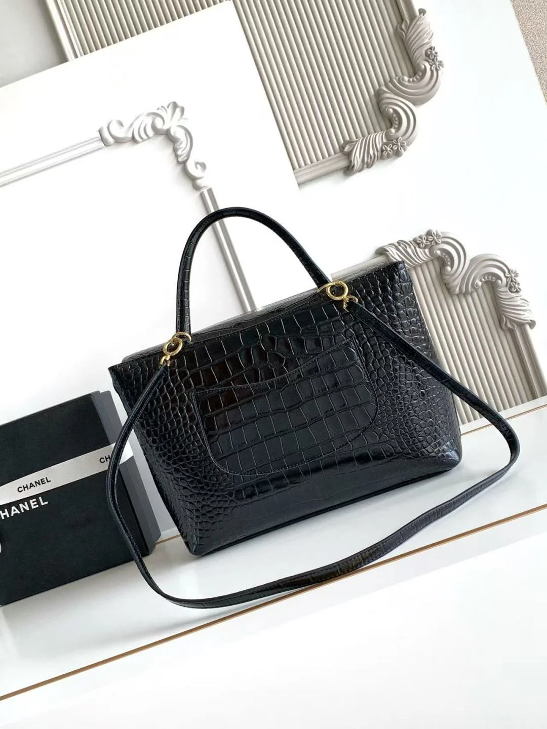 CHANEL Top Handle Bags Black-Gold 24X31X9CM I5010063461 - Image 4