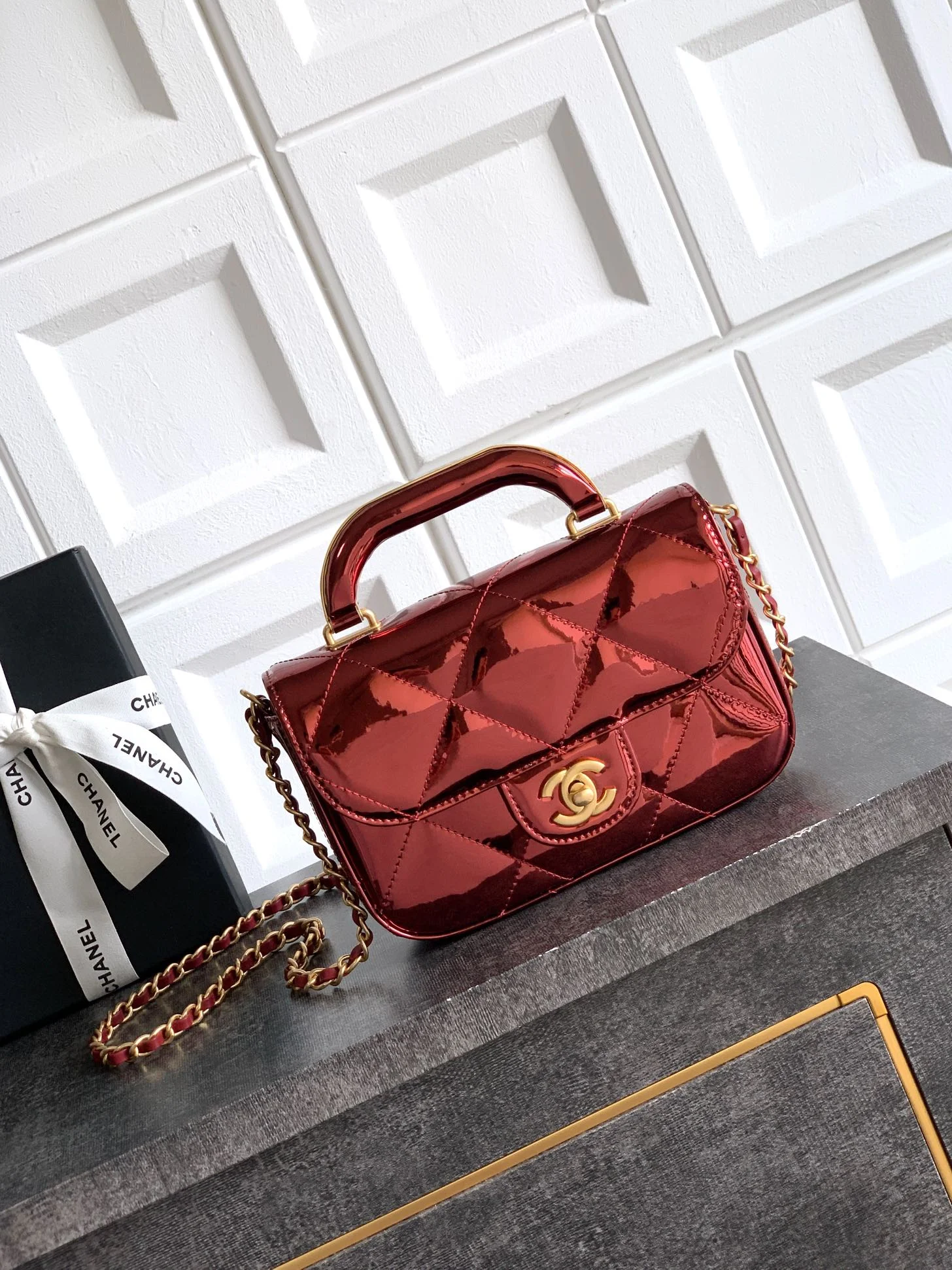 CHANEL Top Handle Bags Patent Leather Red-Gold 18X4.5X13CM G0010061898