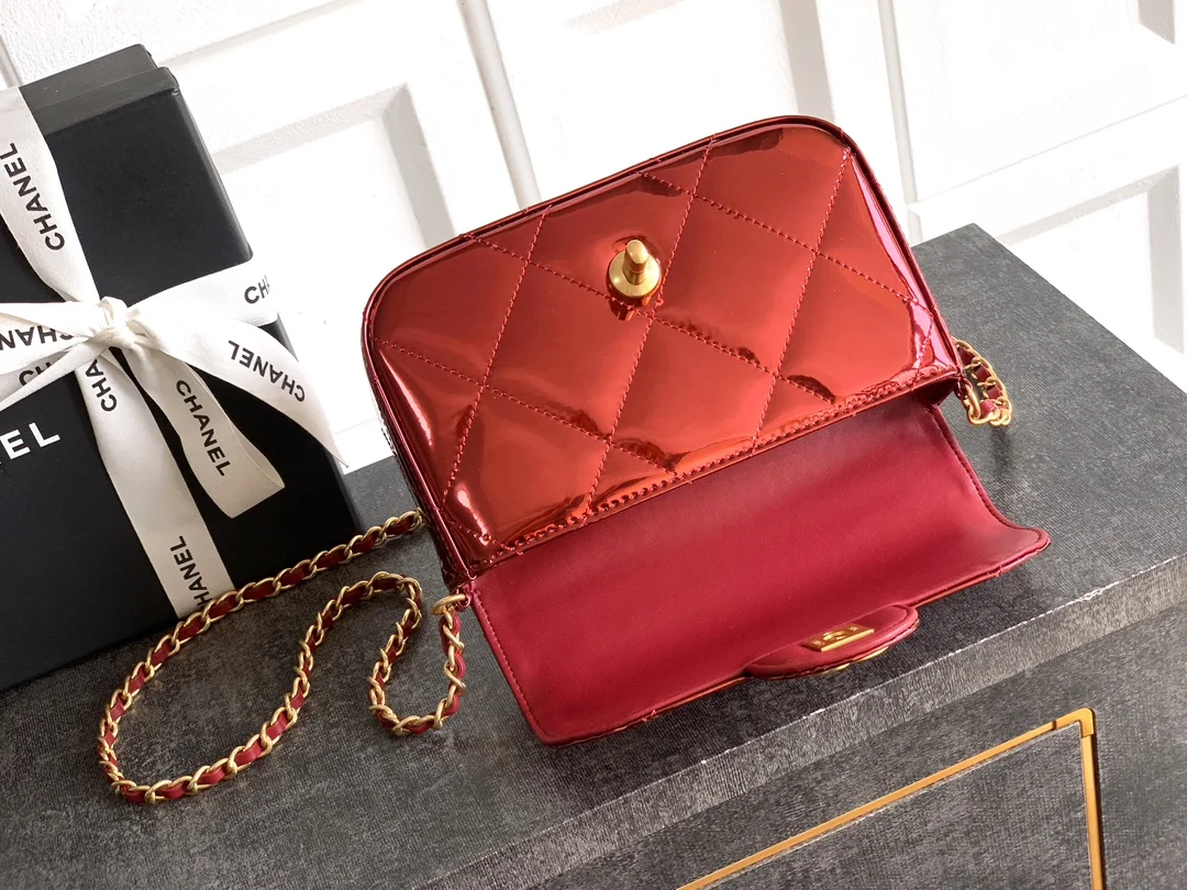 CHANEL Top Handle Bags Patent Leather Red-Gold 18X4.5X13CM G0010061898 - Image 5