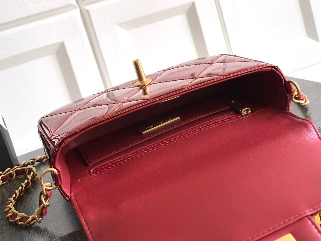 CHANEL Top Handle Bags Patent Leather Red-Gold 18X4.5X13CM G0010061898 - Image 8