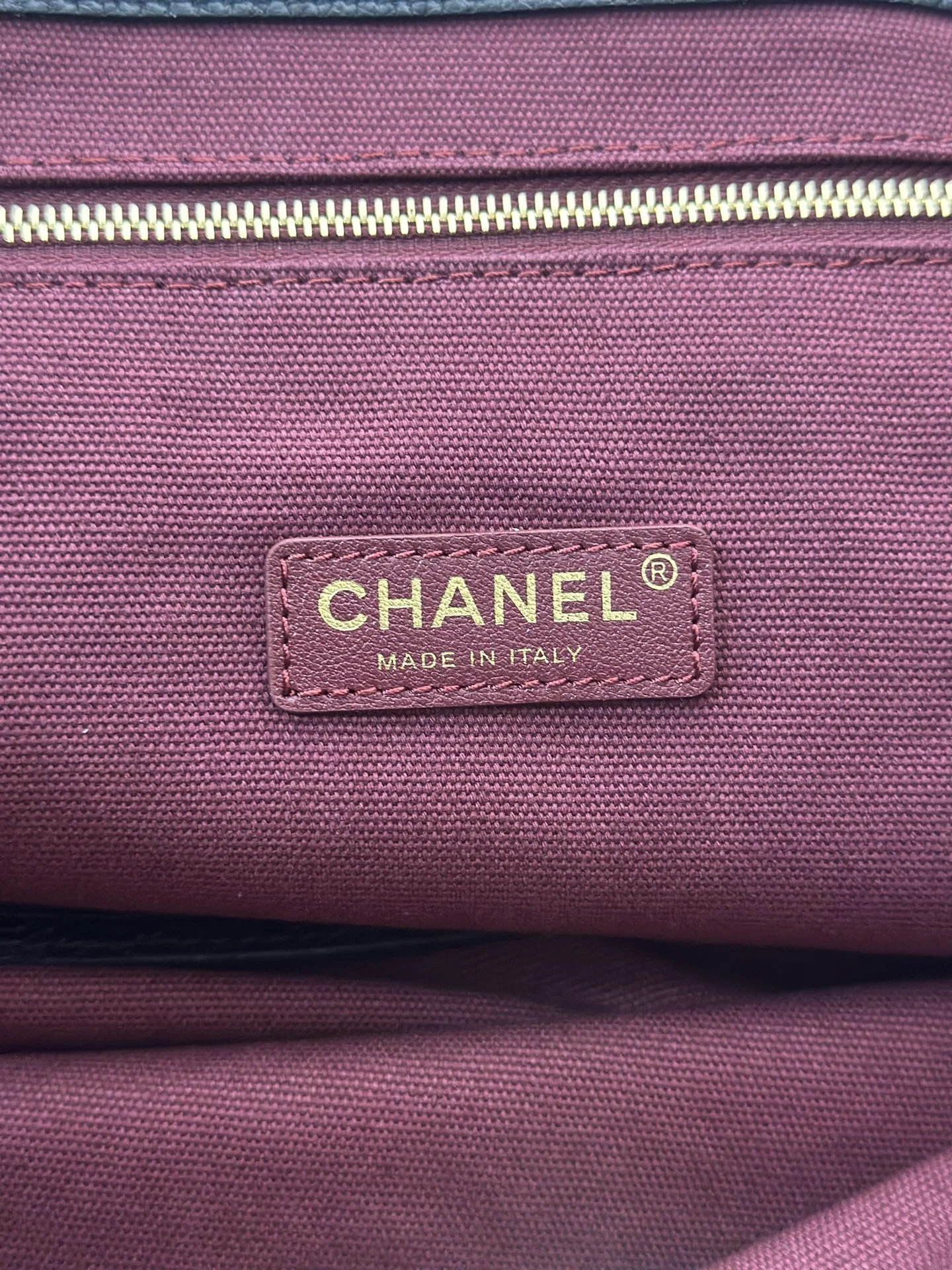 CHANEL Totes Bags Pebbled Leather Black-Gold 36X46X20CM A05010063136 - Image 4