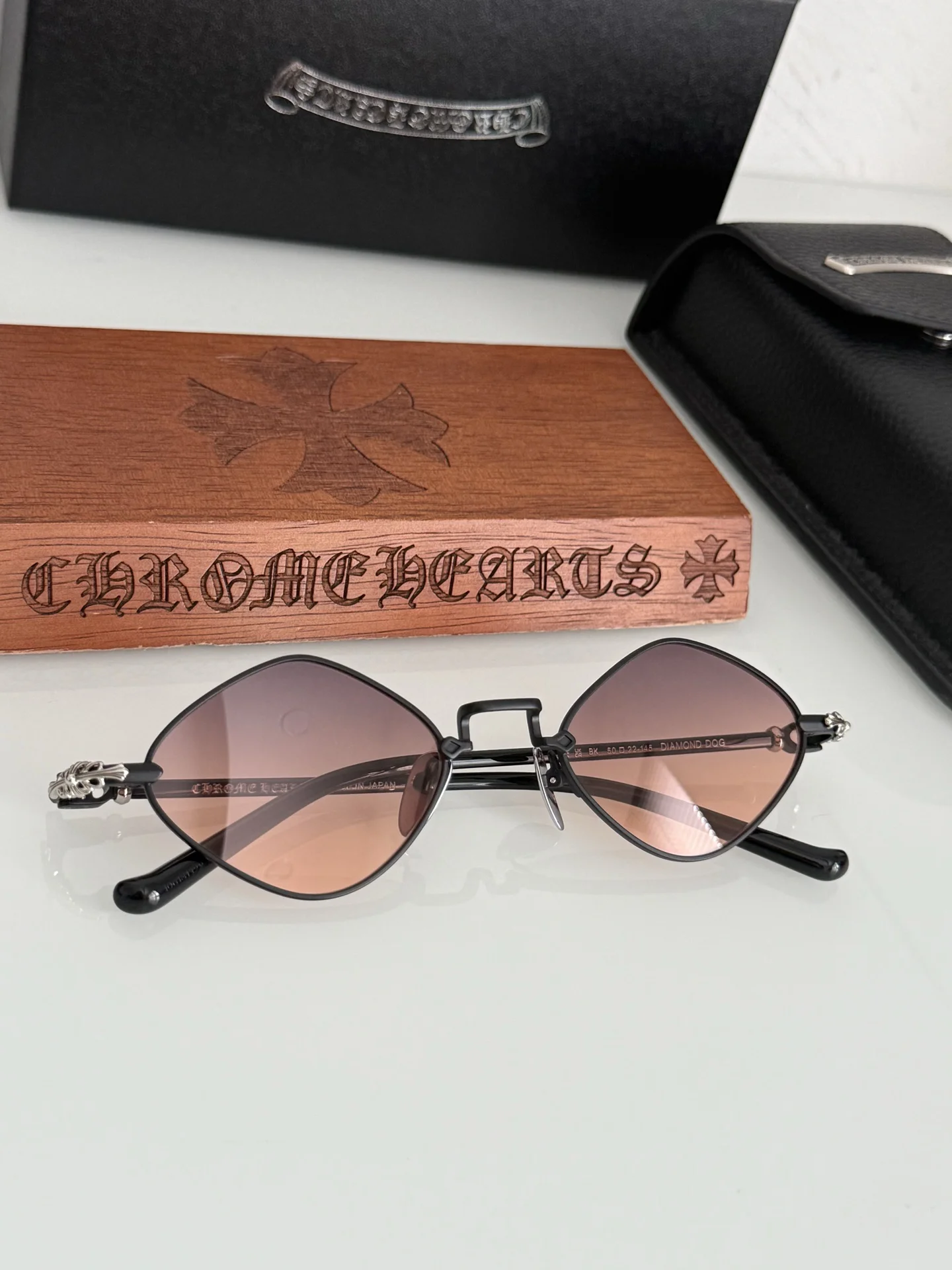 CHROME HEARTS Sunglasses A5010071389 - Image 2