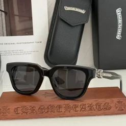 CHROME HEARTS Sunglasses A7010071022