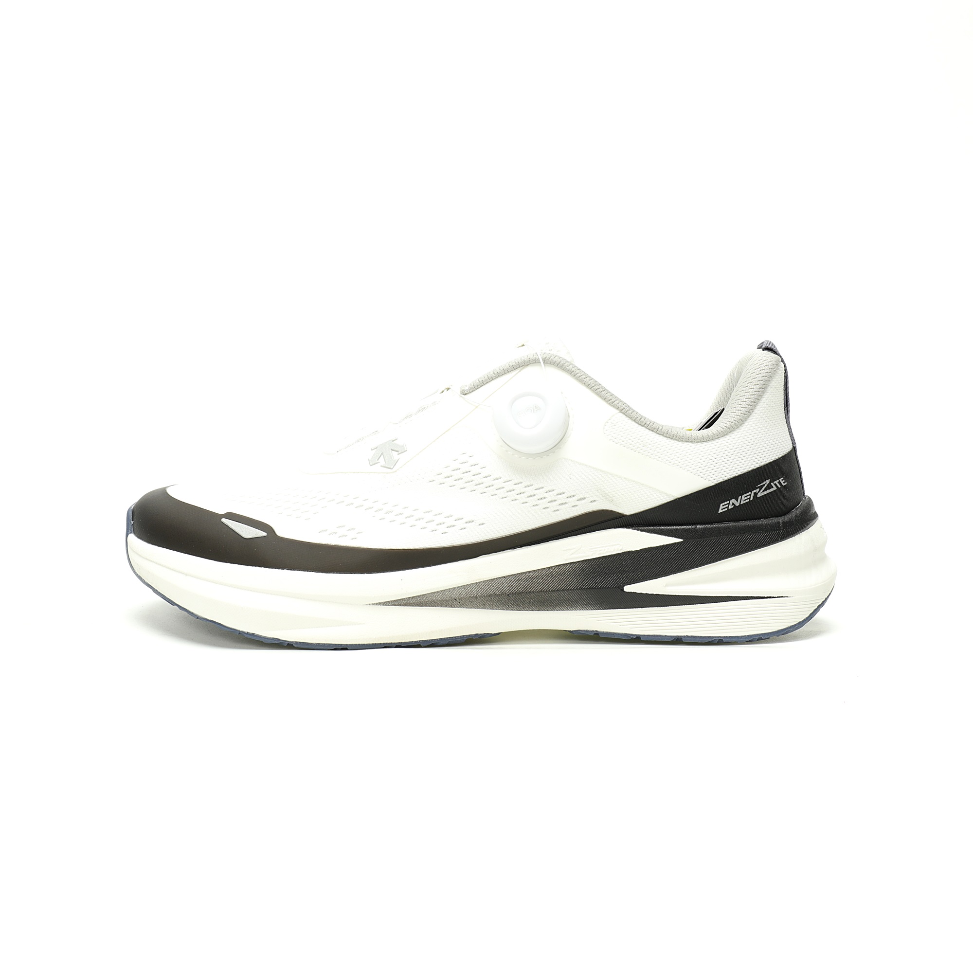 DESCENTE LAVITATE WIRE 3 D5231RRN07