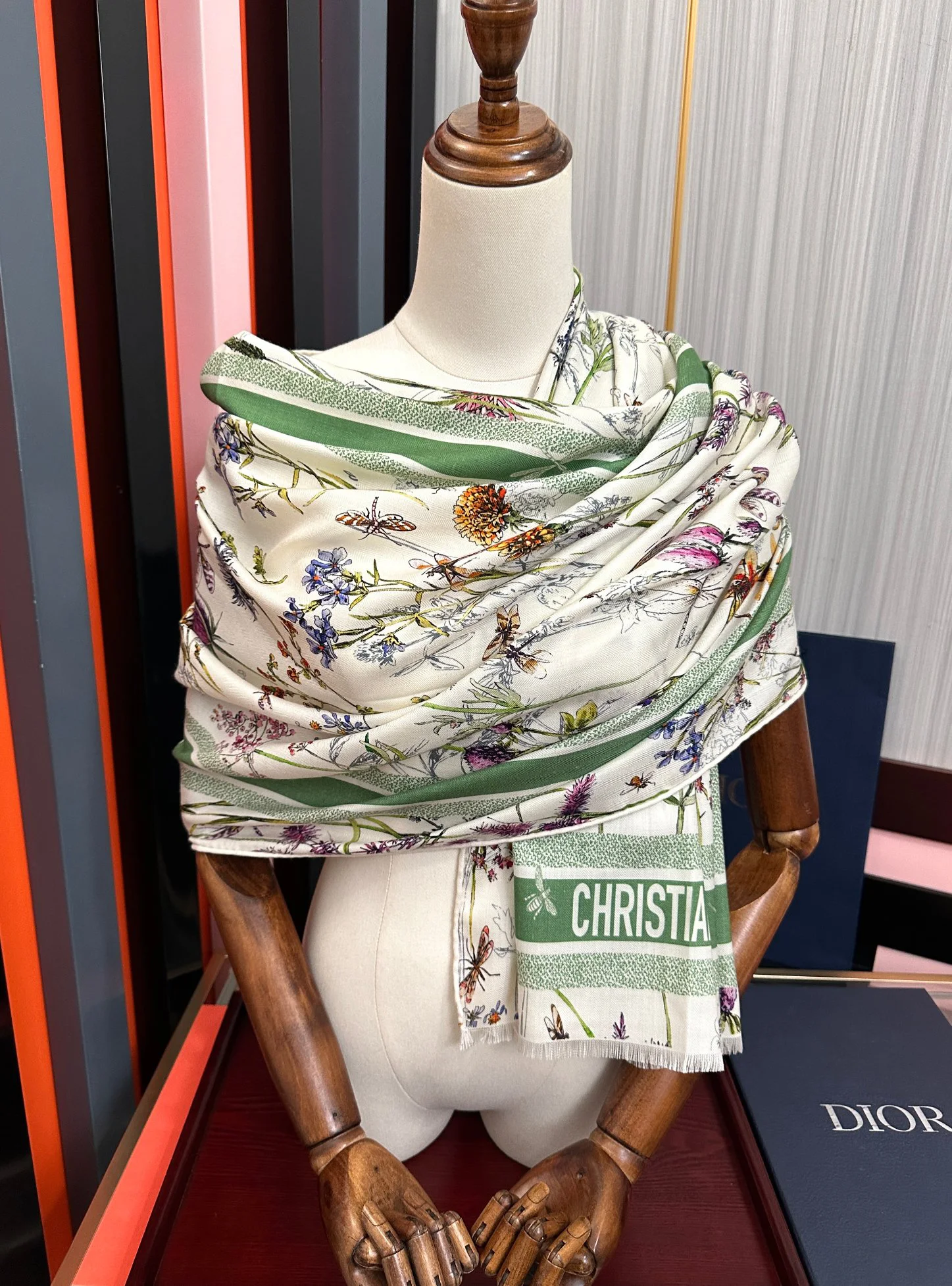 DIOR Scarves Cashmere Cream-Green 65x185 A8510072624 - Image 9