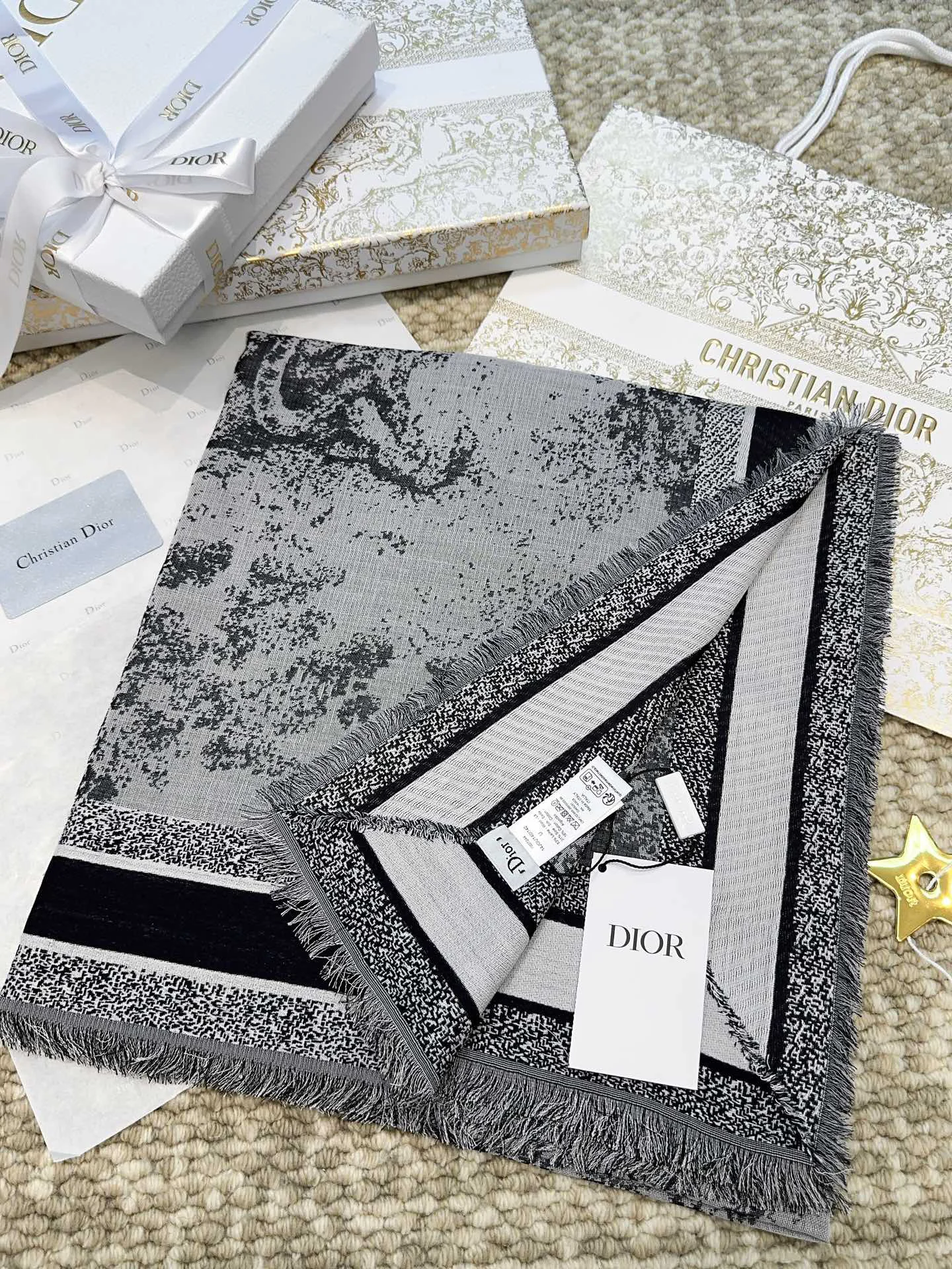 DIOR Scarves White-Black A9510071151 - Image 2