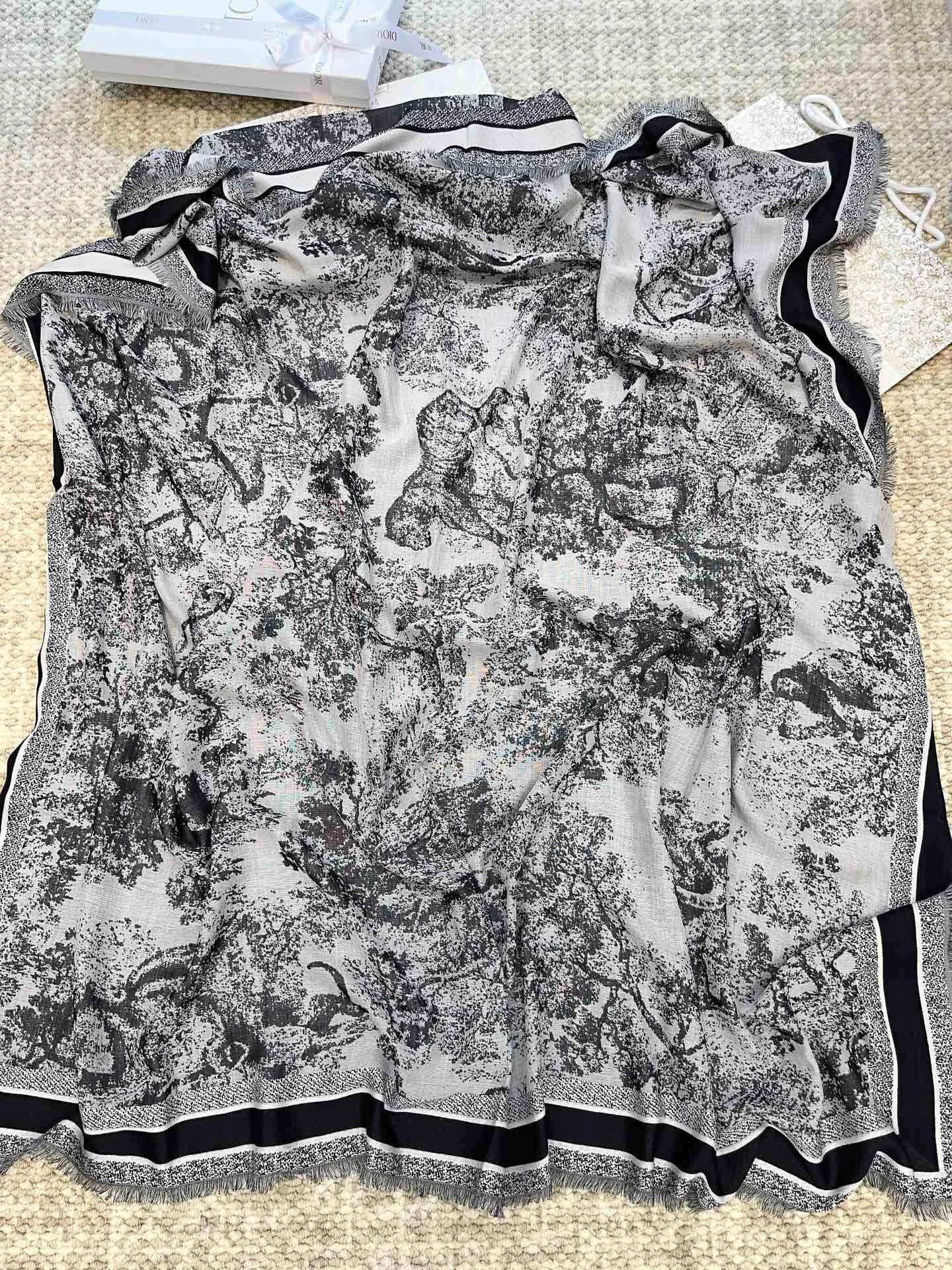 DIOR Scarves White-Black A9510071151 - Image 9