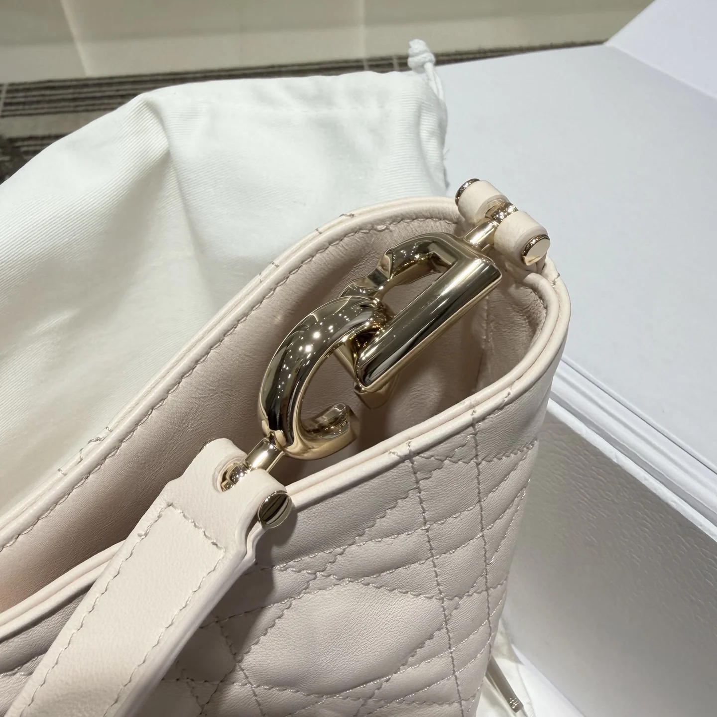 DIOR Shoulder Bags Cream-Gold 22.5X14X7.5CM I0010060286 - Image 9