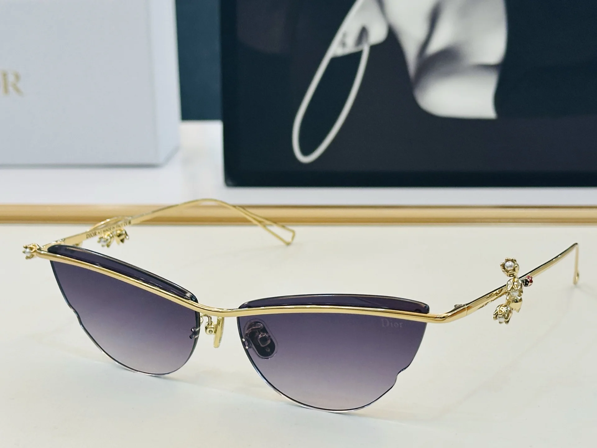 DIOR Sunglasses A3510071005 - Image 7
