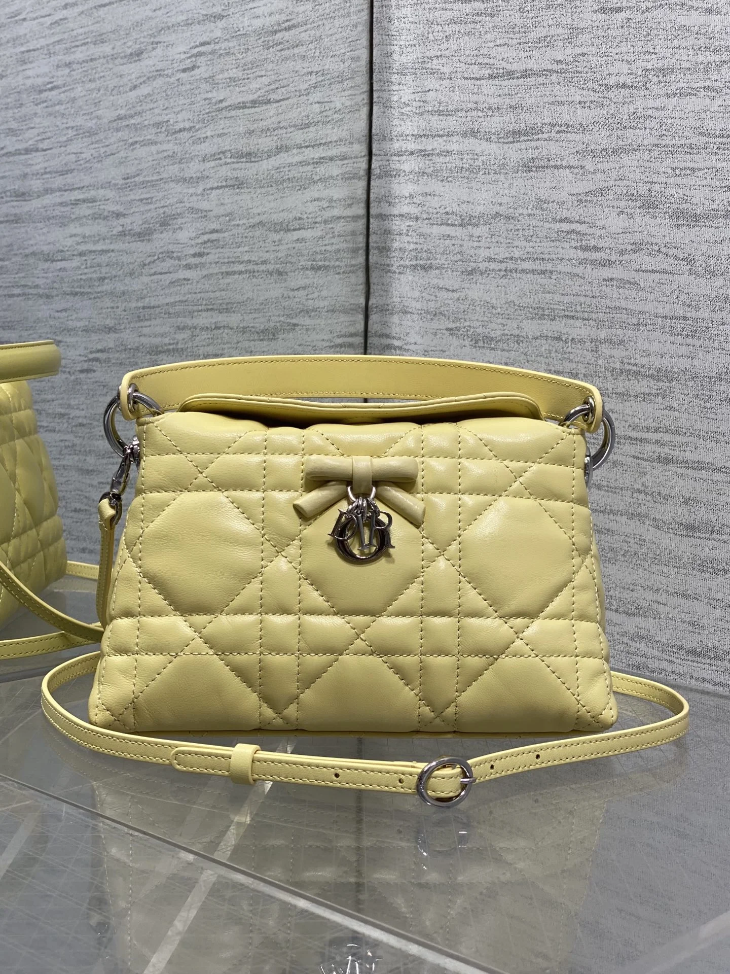 DIOR Top Handle Bags Yellow-Silver 22.5X9X13CM F0010060830