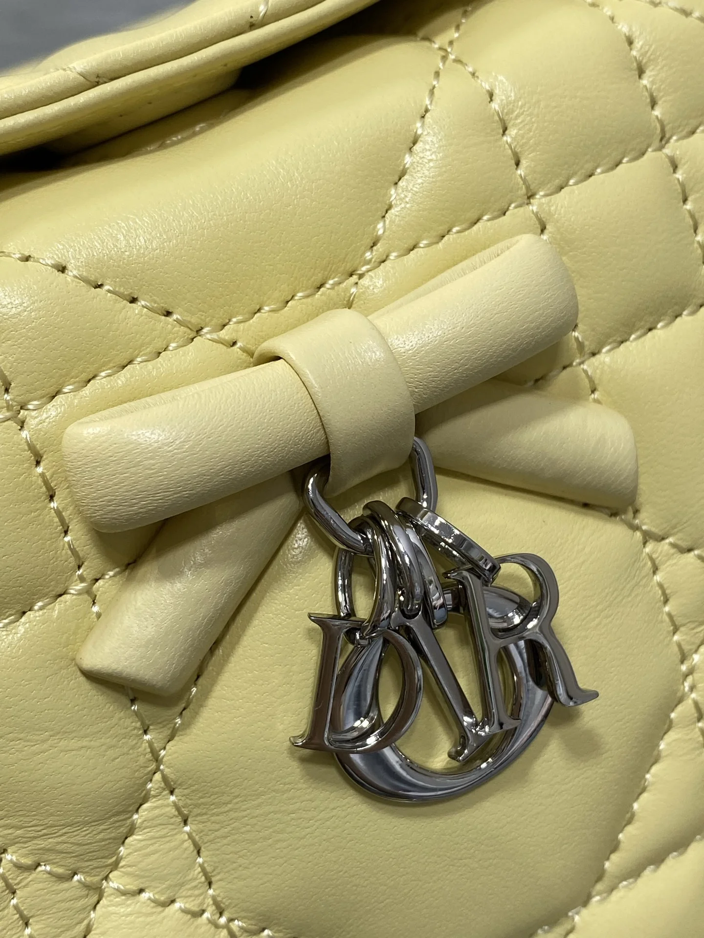 DIOR Top Handle Bags Yellow-Silver 22.5X9X13CM F0010060830 - Image 2