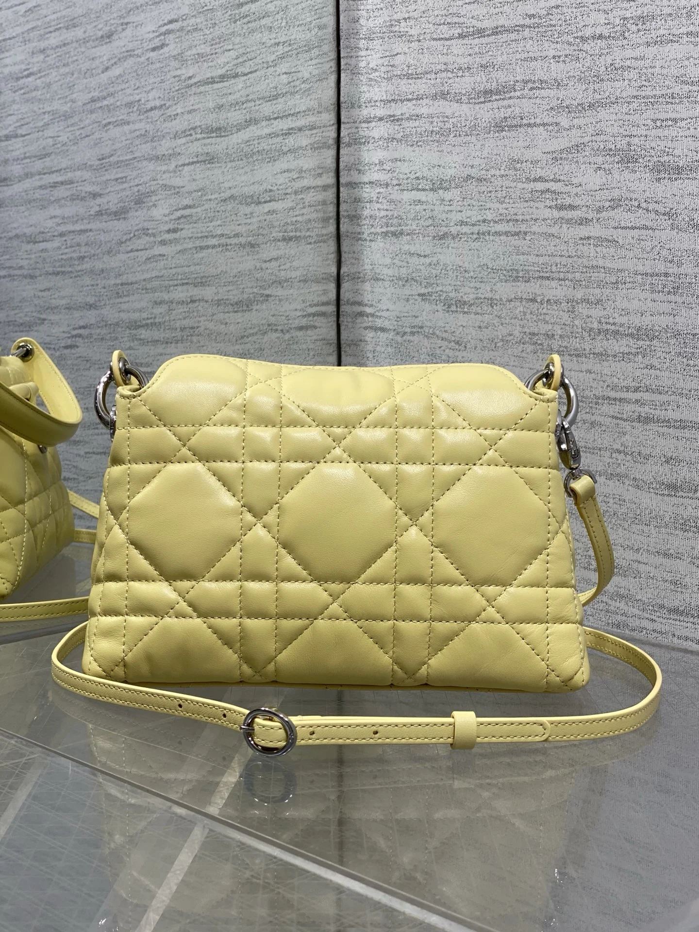 DIOR Top Handle Bags Yellow-Silver 22.5X9X13CM F0010060830 - Image 4