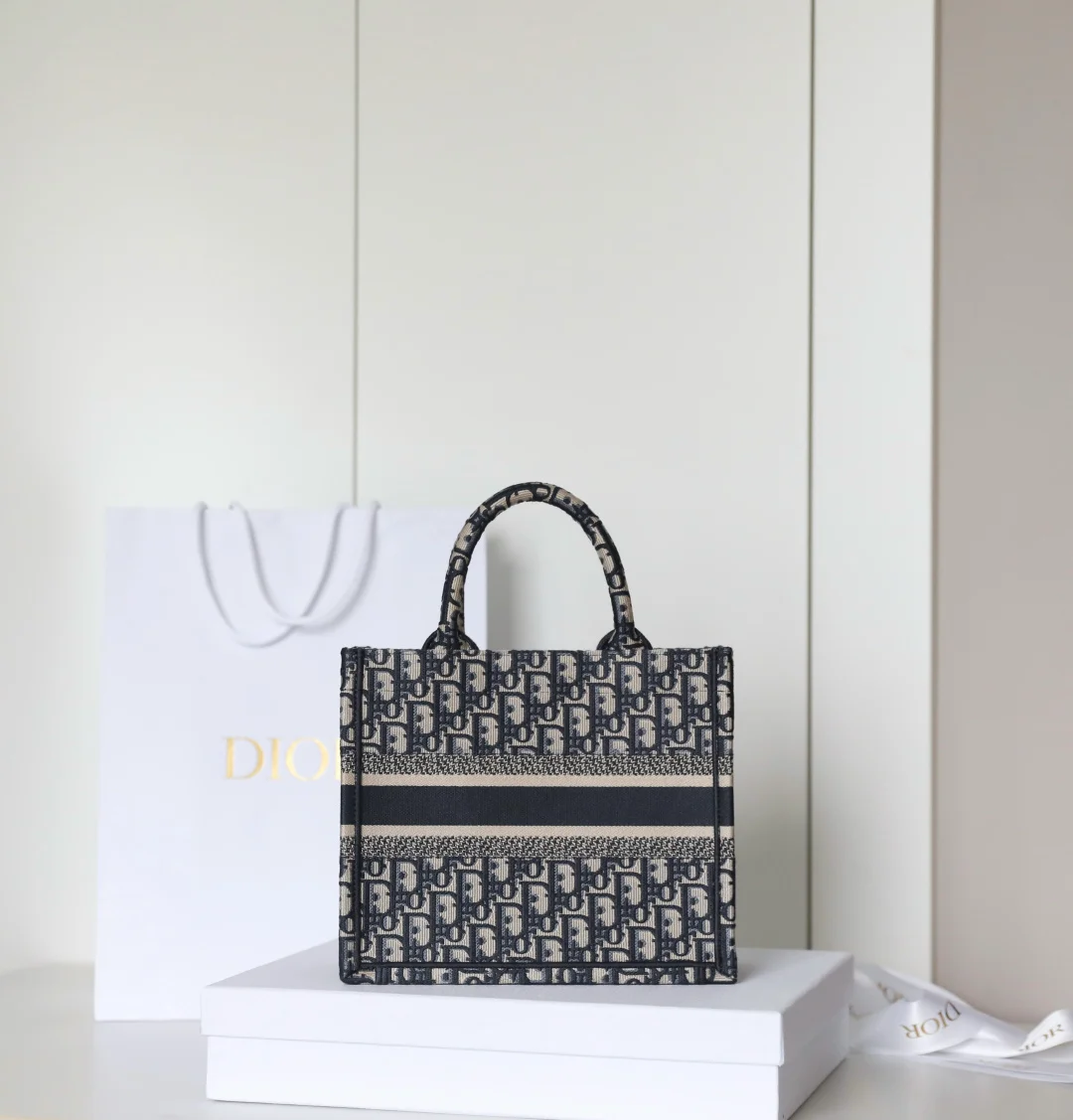 DIOR Totes Bags Embroidered Canvas Blue-Beige 26.5X21X14CM F5010060184 - Image 6