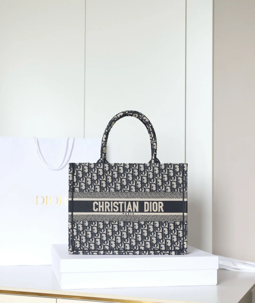 DIOR Totes Bags Embroidered Canvas Blue-Beige 36X27X15CM G0010060106
