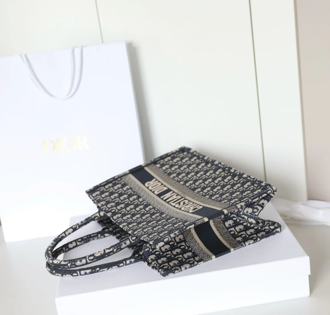 DIOR Totes Bags Embroidered Canvas Blue-Beige 36X27X15CM G0010060106 - Image 4