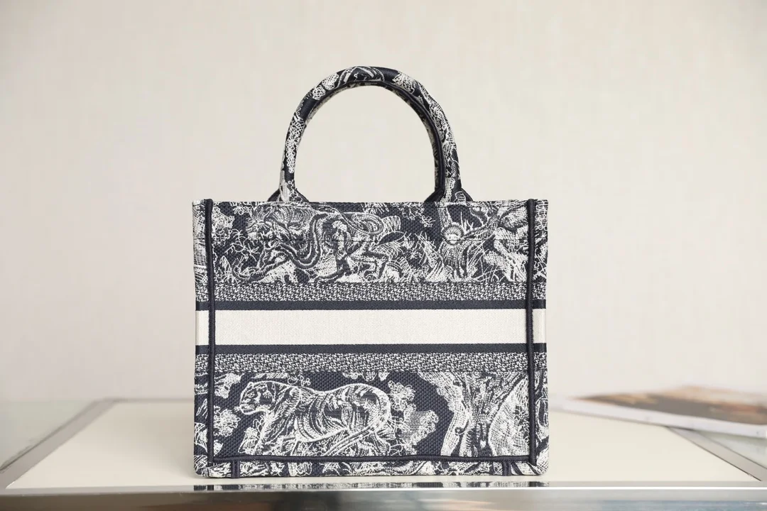 DIOR Totes Bags Embroidered Canvas Navy-White 26.5X21X14CM F5010060195 - Image 3