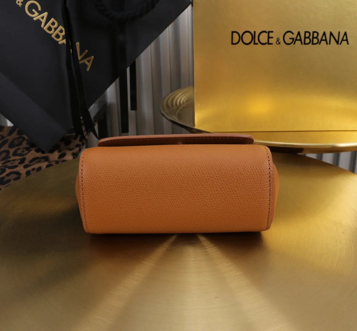 DOLCE & GABBANA Shoulder Bags Brown-Gold 14X16X6CM F9010066199 - Image 4