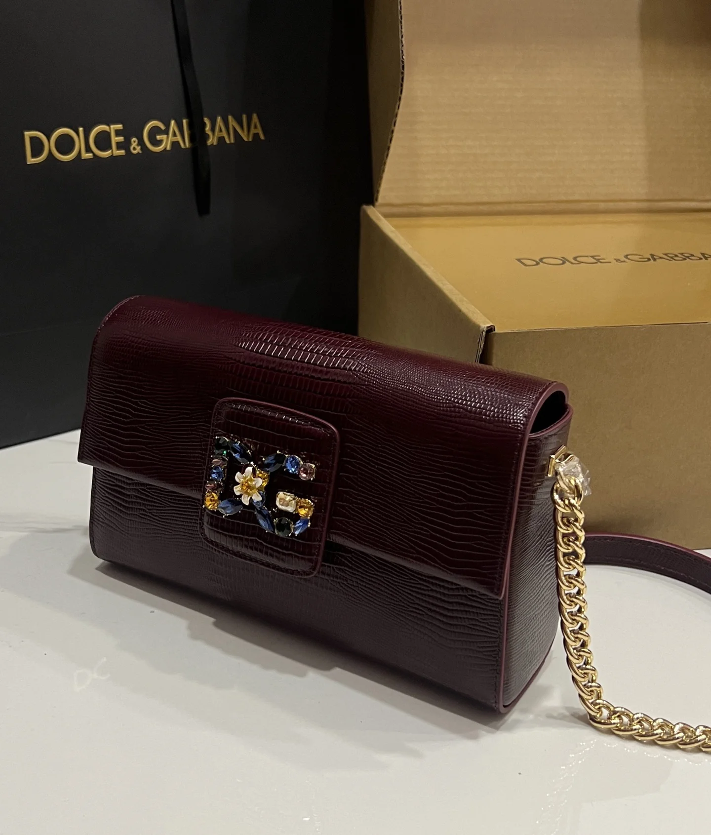 DOLCE & GABBANA Shoulder Bags Burgundy-Gold 25X13X7.5CM F7010066180 - Image 2